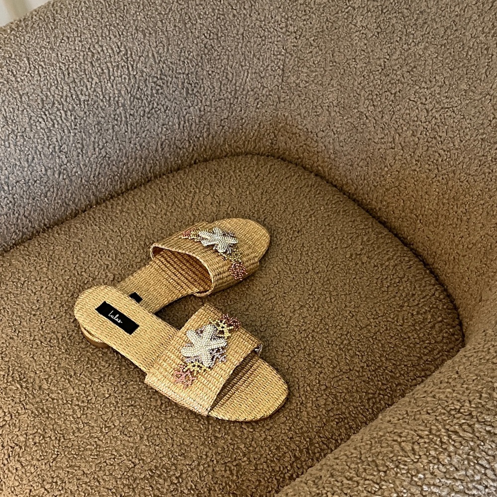 Lulus flats